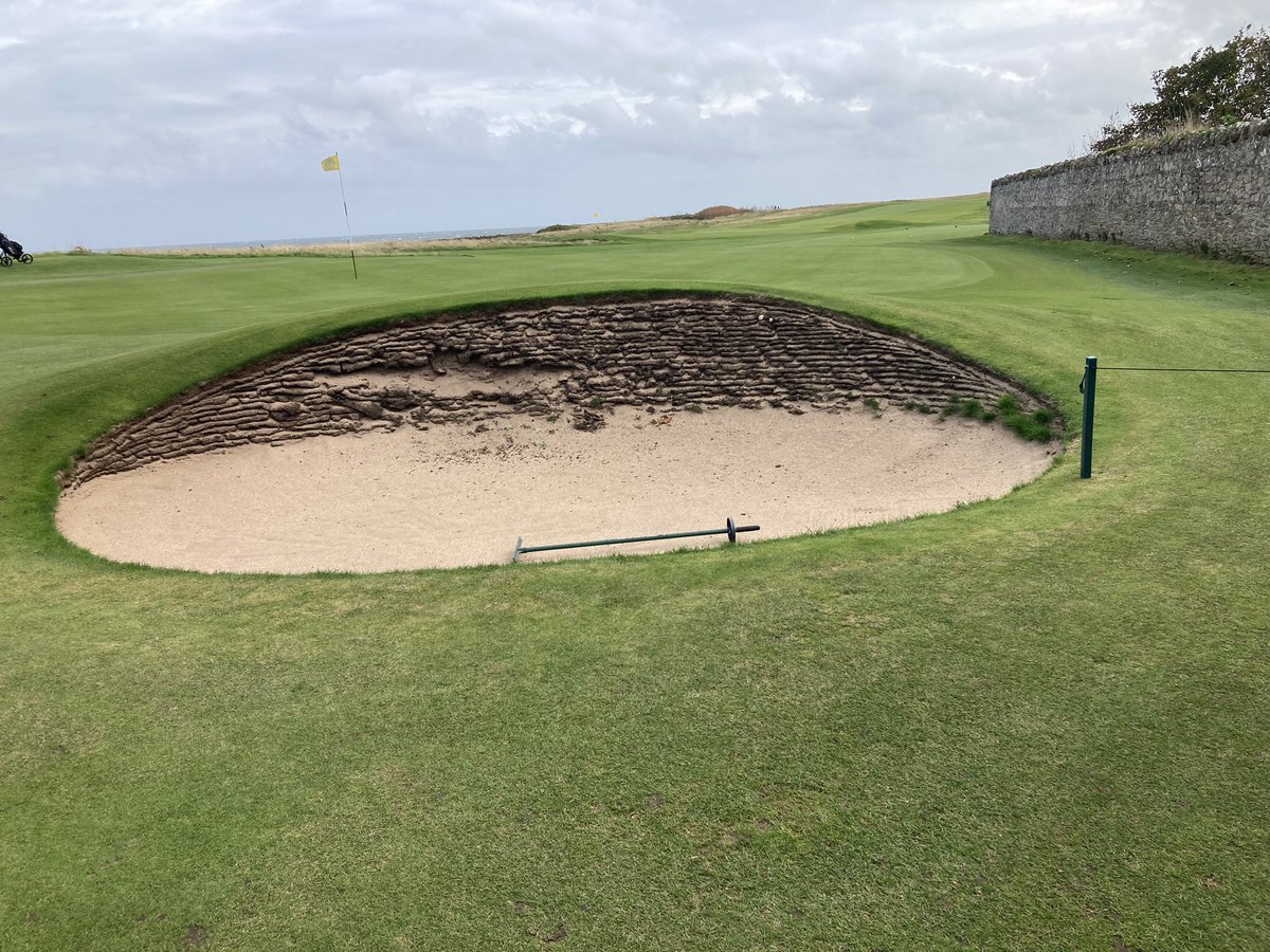 It’s been a good week @dunbargolfclub completing the first 2 bunker rebuilds of the winter programme.