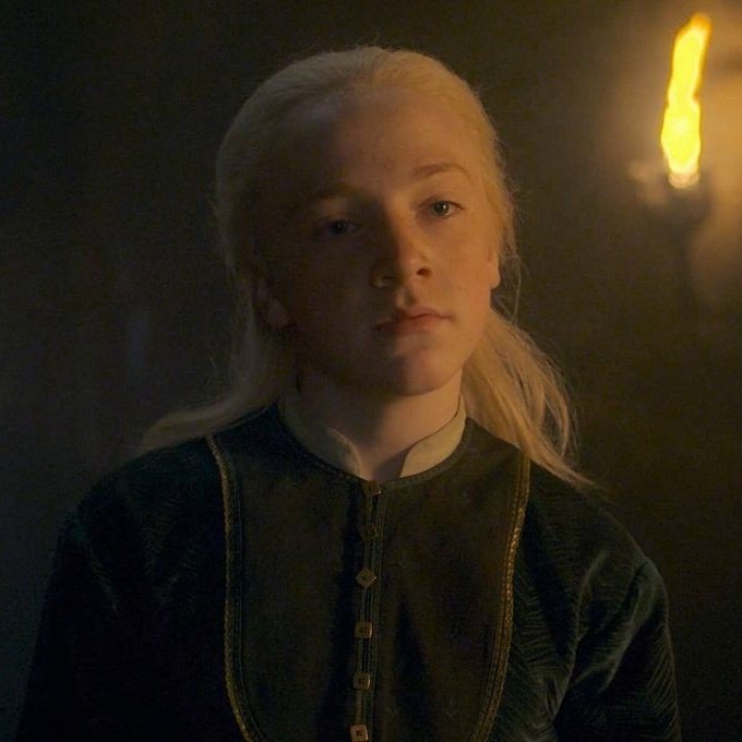 Aemond Targaryen tweet media