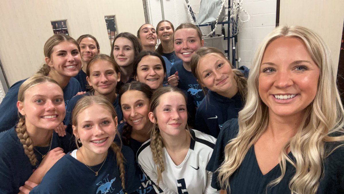 2nd in district!! I’m so proud of my JV girls for all of their continuous grit and hard work this season. Can’t wait to see what the future holds for these young athletes💙