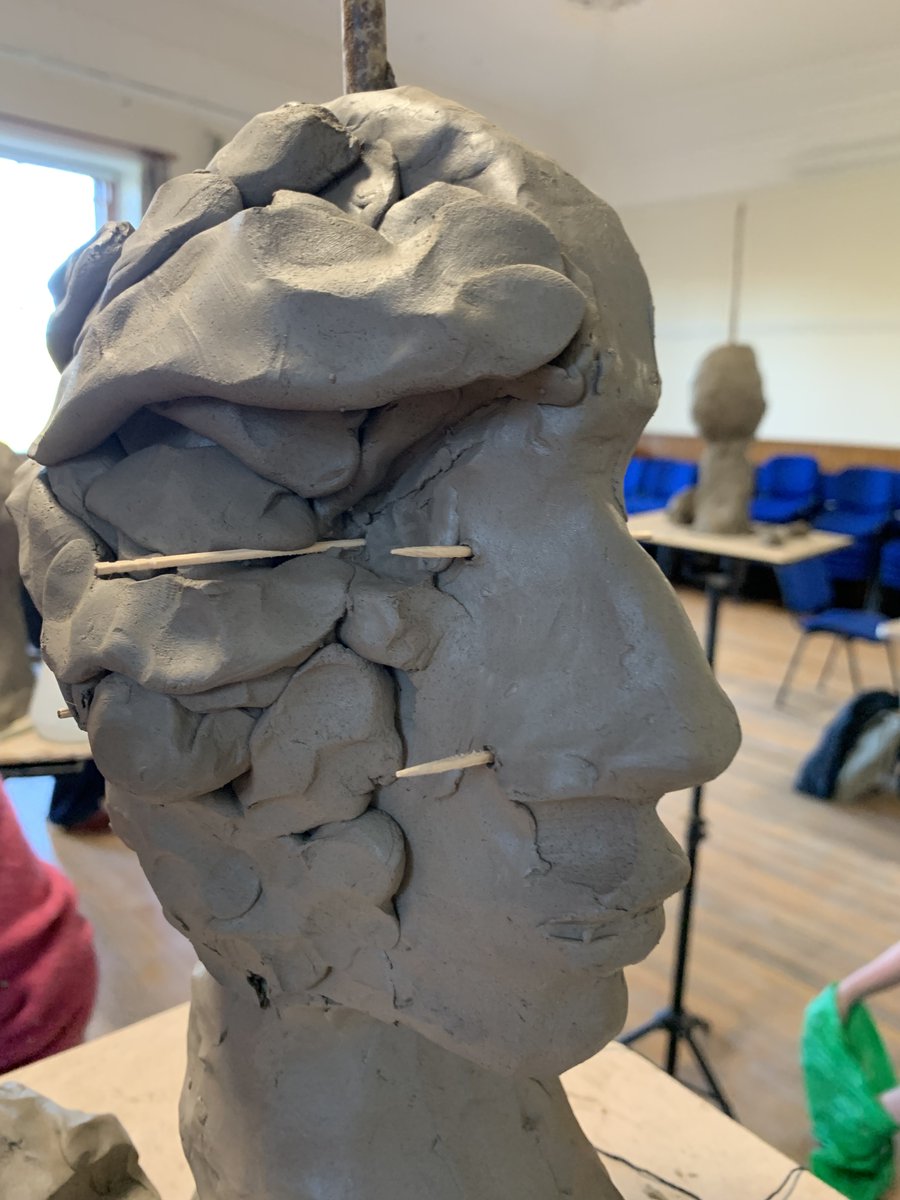 ArtMorayHouse1's tweet photo. Last weekend I spent an amazing two days @giffordvhall with Natasha Phoenix learning techniques for portraiture in sculpture and working from life. It's changed how I look at faces forever #zygomatics #equalterms @natashasculpts @art_manson https://t.co/qBNLnFpss8
