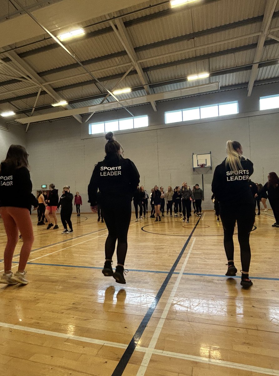 PepassMA_elise's tweet image. Had a great morning at @LochendHigh @LochendPEDept Active Girls Day 💜
Well Done to all the S1 & S2 girls and the S6 sports leaders!