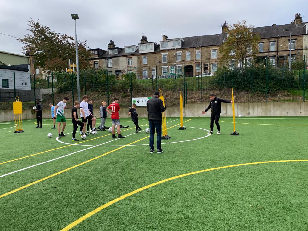 OneinaMillion_'s tweet photo. #OiamCharity
⚽️#STREETWISE DEVELOPMENT DAY!
⭐️Epic day yesterday bringing together young people from all our hubs!
✅Football tournament
✅Goal Keeper Workshop
✅Striker Coaching
✅Consequences of Drugs Workshop
✅Goodie Bags
❤️#ArenaGroup #ALittleSomethingBack #MAKMedia https://t.co/3bZJ3F5q0U