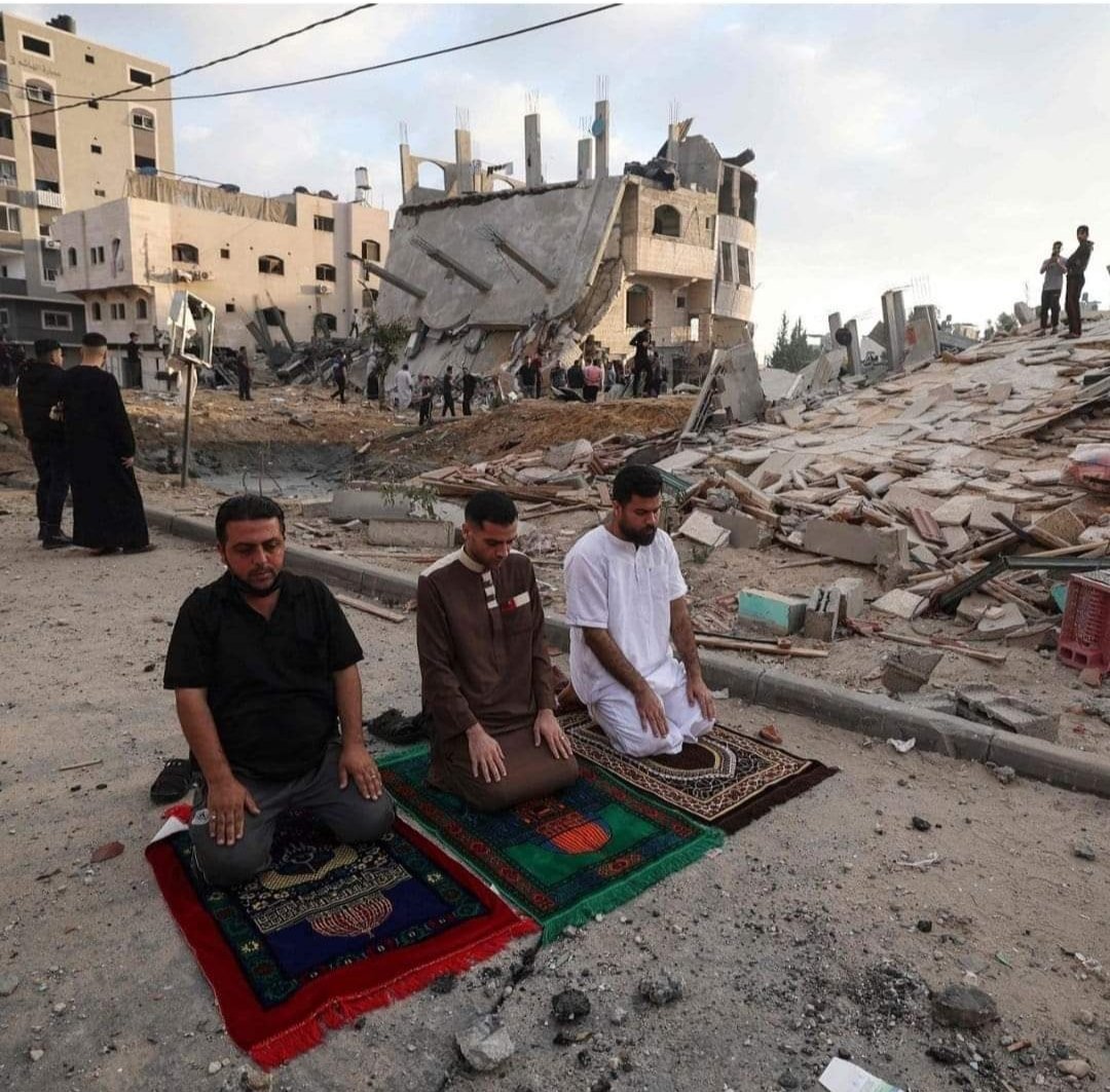 raza_0184's tweet photo. खुदा ऐसा नमाज़ी बना दें के,
नमाज़ पढ़े बिना गुज़ारा ना हो  आमीन.

#FreePalestine
#IsraelTerorrist 
#Gaza_Genocide https://t.co/FWYy9Is9Yf
