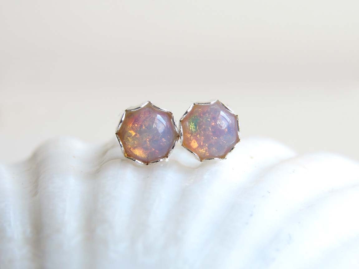 JewelryByMikako's tweet image. Vintage Pink Opal Stud Earrings. Fire Opal Glass Stone. Bridesmaid Gift. October Birthday. Simple and Modern Studs tuppu.net/1b24c843 #PetitBlue #Etsy #OpalStuds
