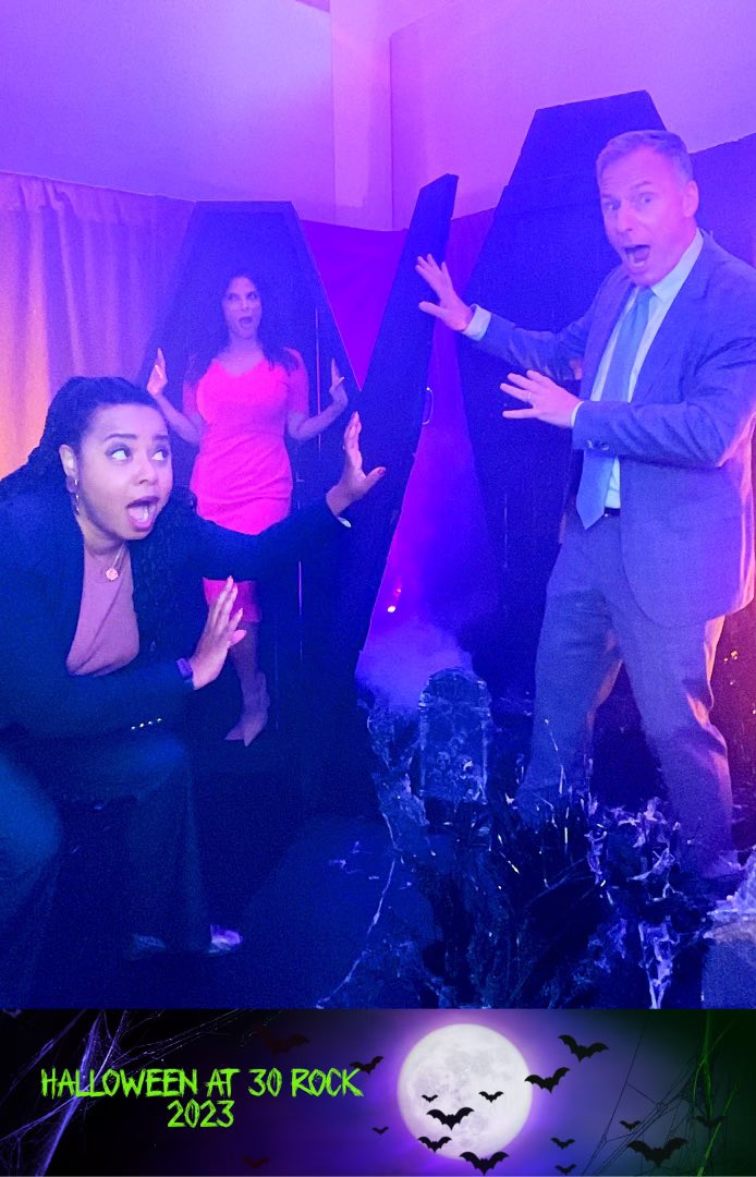 #Halloween !!! <a href="/Darlene4NY/">Darlene Rodriguez</a> <a href="/tstrahan4NY/">Tracie Strahan</a>  very scary !