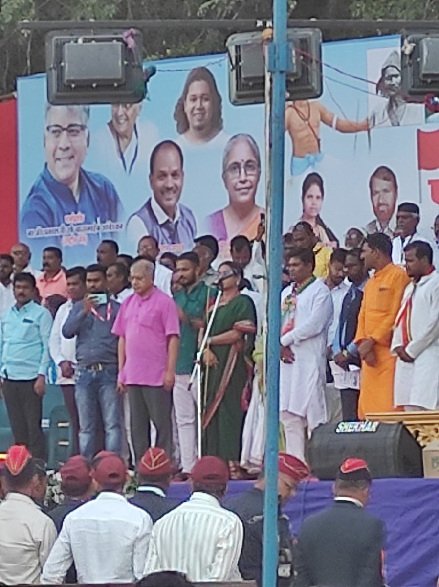 KapilPare's tweet photo. @Prksh_Ambedkar At Dhule..... साहेब.....💙✌️ https://t.co/24RmRsRDB2
