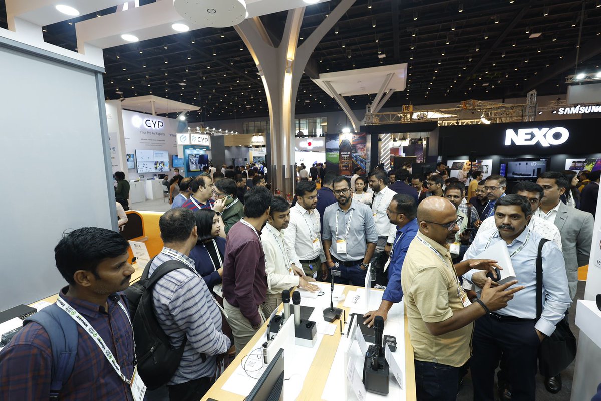 InfoCommIndia's tweet image. Day 2 of InfoComm India 2023 was ABSOLUTELY PACKED WITH PEOPLE! Just 1 day left to soak in all the atmosphere and connect with all your industry peers! See you tomorrow 
#InfoCommIndia #ProAVTechnology #industry #AVTweeps #DigitalTransformation #TradeShow #Networking