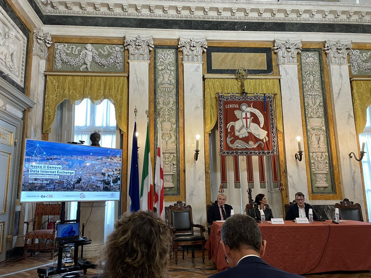GeDIXGenoa's tweet photo. Iniziato l’evento dì presentazione dì Ge-DIX.  Chi non può partecipare presso il @ComunediGenova può seguire la diretta sulla pagina FB di @genovasmartcity https://t.co/wc5KFanNqR