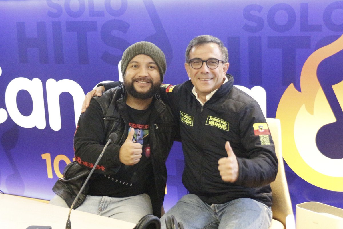 ElGeneralVargas's tweet photo. Estamos #AlAire con @williamvinasco y su equipo en @CandelaBogota. Sintoniza 101.9 o conéctate aquí 👉🏼
https://t.co/fTXdGYRVEs
#JorgeLuisVargas
#ElGeneralAlcalde
#PrimeroEnElTarjetón https://t.co/XZkiYvfcuB