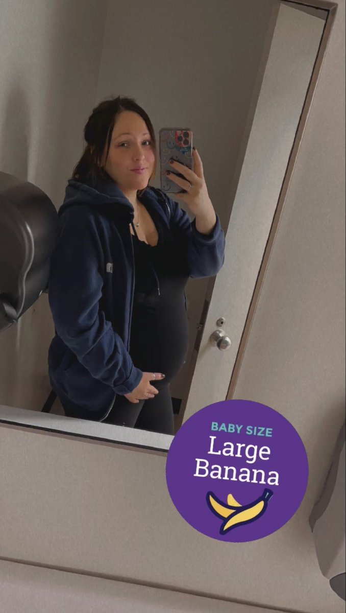 kenadymullder's tweet photo. The thought of having to deliver this baby in less then 5 months is terrifying🙃…#21weeks https://t.co/ITwB5XbcHM