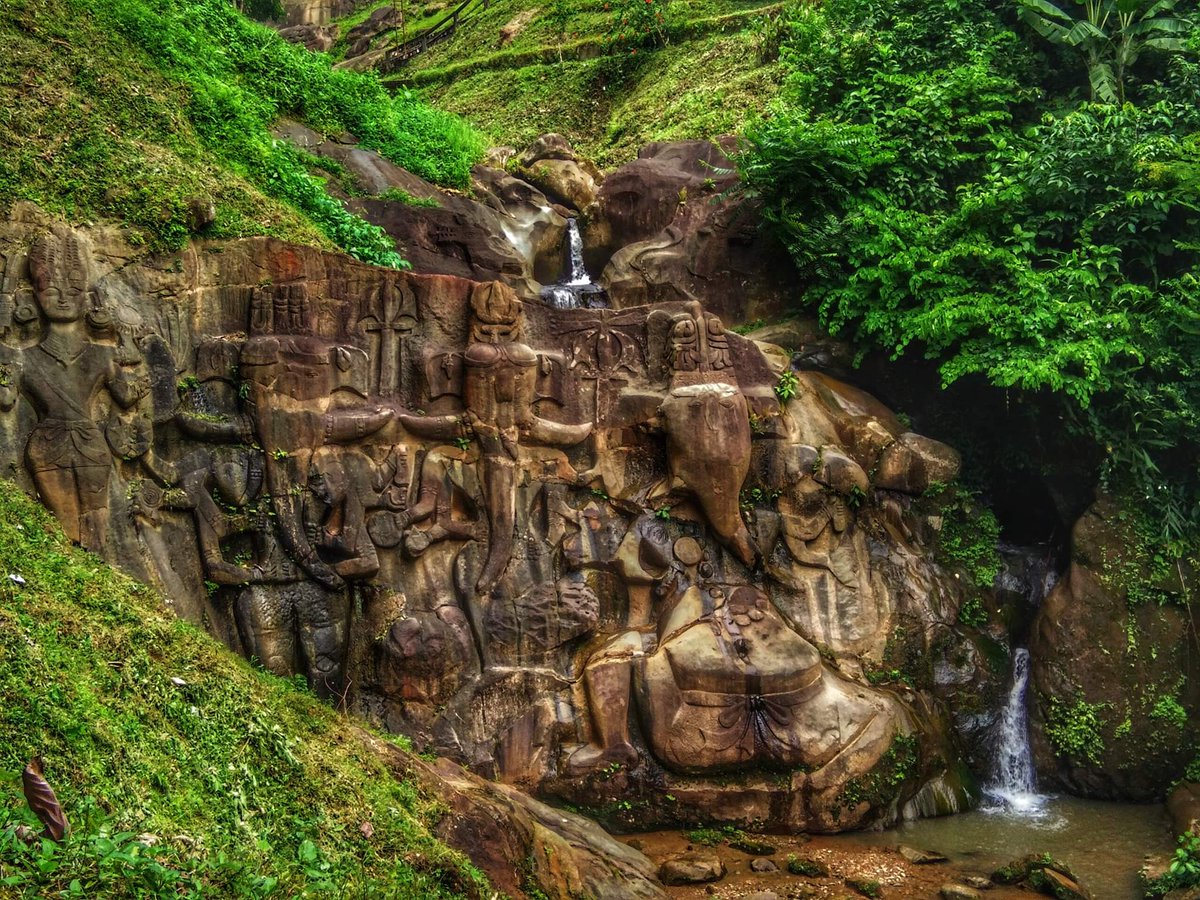 Pahrulitours's tweet photo. Heritage Sites in India - Unakoti
Unakoti, famously known as Angkor Wat of the North-East, located about 180 km from Tripura's capital, Agartala, is a sculptural emblem and ancient Shaivite place that hosts rock carvings figures and images of gods and goddesses. https://t.co/jXRnQvcXUg
