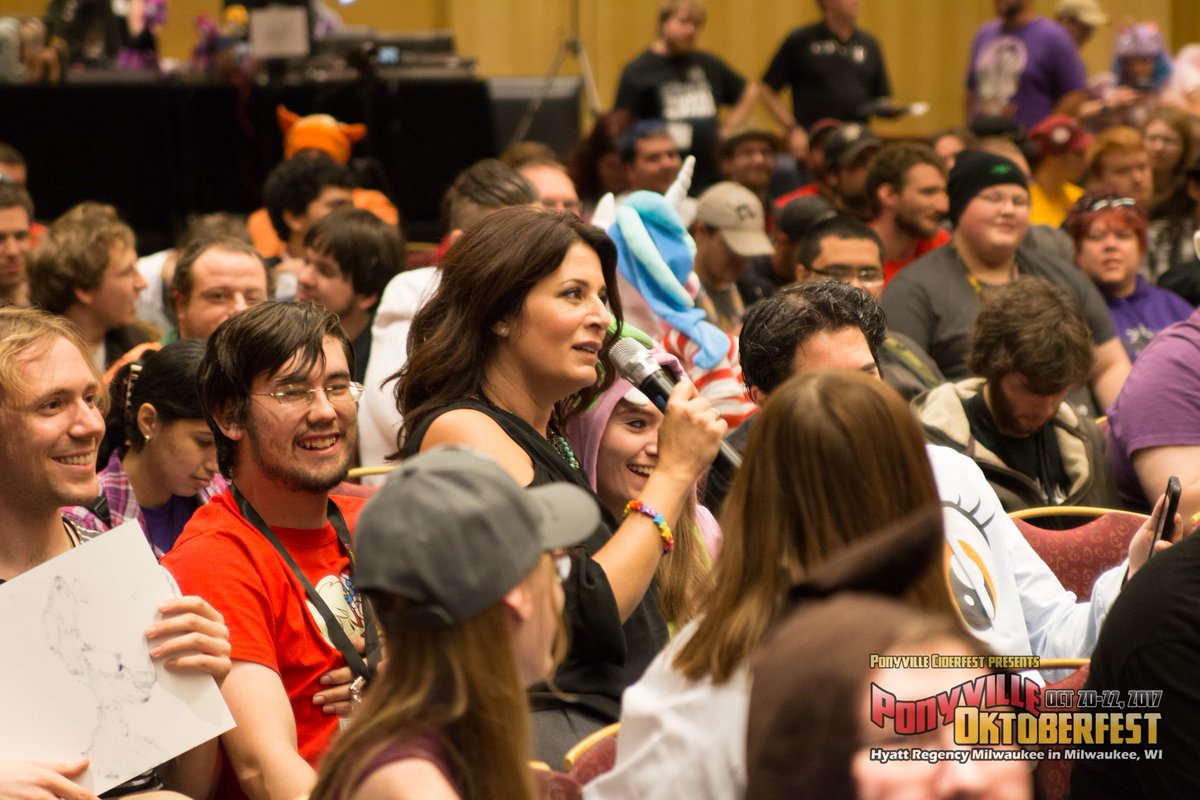FizzyPCF's tweet photo. The energy at the Charity Auction from #PVCF17 seemed positively energetic with @mouthnoize hopping into the crowd and helping to raise money for our charity partner that year!
It's a wonderful #ThrowbackThursday moment that I wanted to share with all of you this morning! https://t.co/lRwUkjW27J