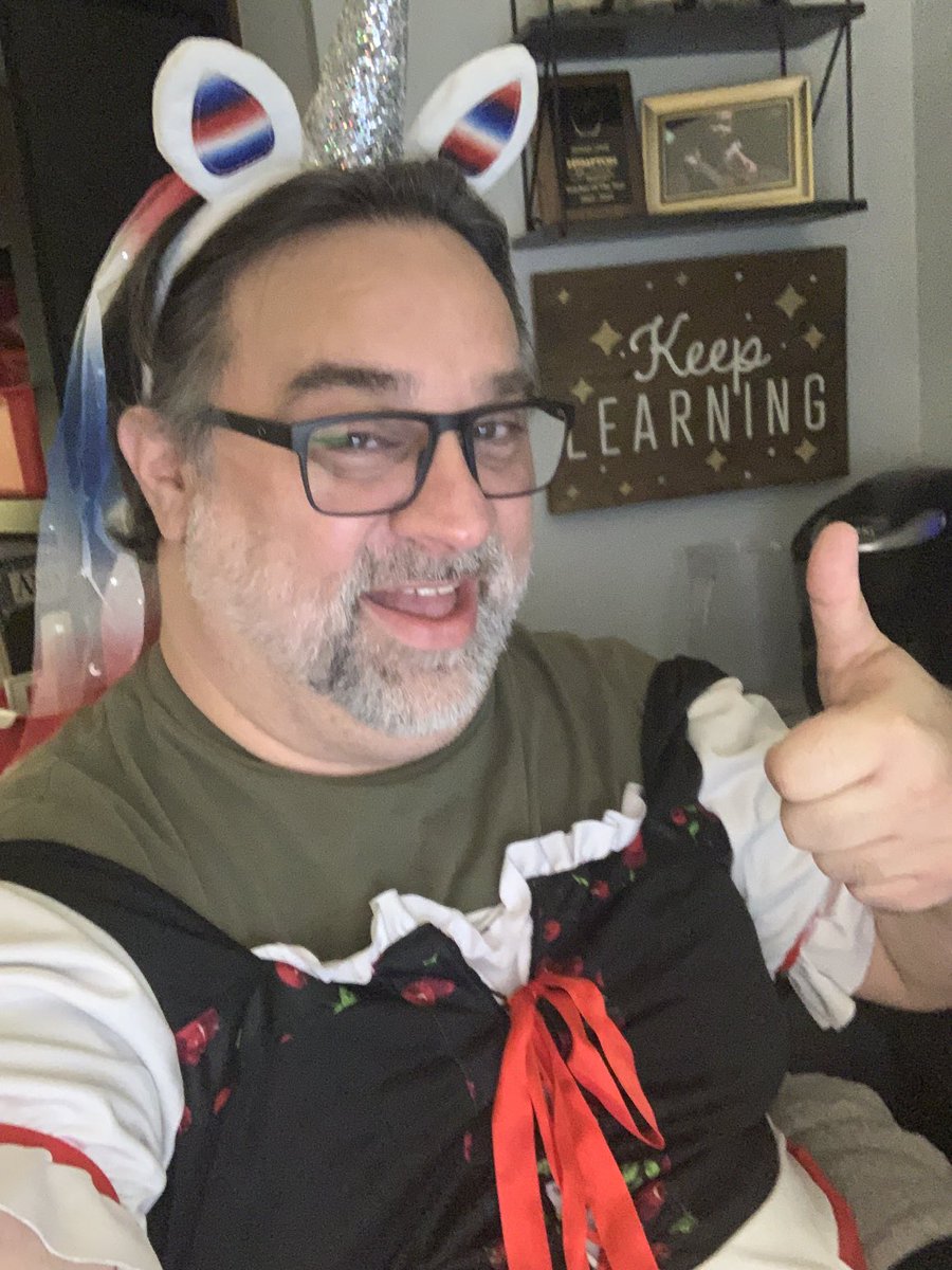 Mike Lewis tweet media