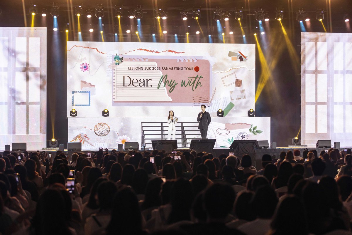 applewood_kr's tweet photo. LEE JONG SUK 2023 FANMEETING TOUR <Dear. My With> in HO CHI MINH🧡

#이종석 #HighZiumstudio #팬미팅 #FANMEETING #Dear_My_With #APPLEWOOD https://t.co/vyv4psLWtg