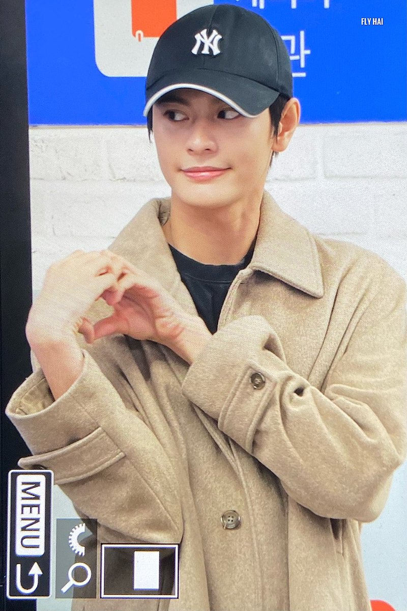 aboutdhhai's tweet photo. 😭

cr: 031026_ 
#DANGHONGHAI #당홍하이 https://t.co/TOPraWPuZ0