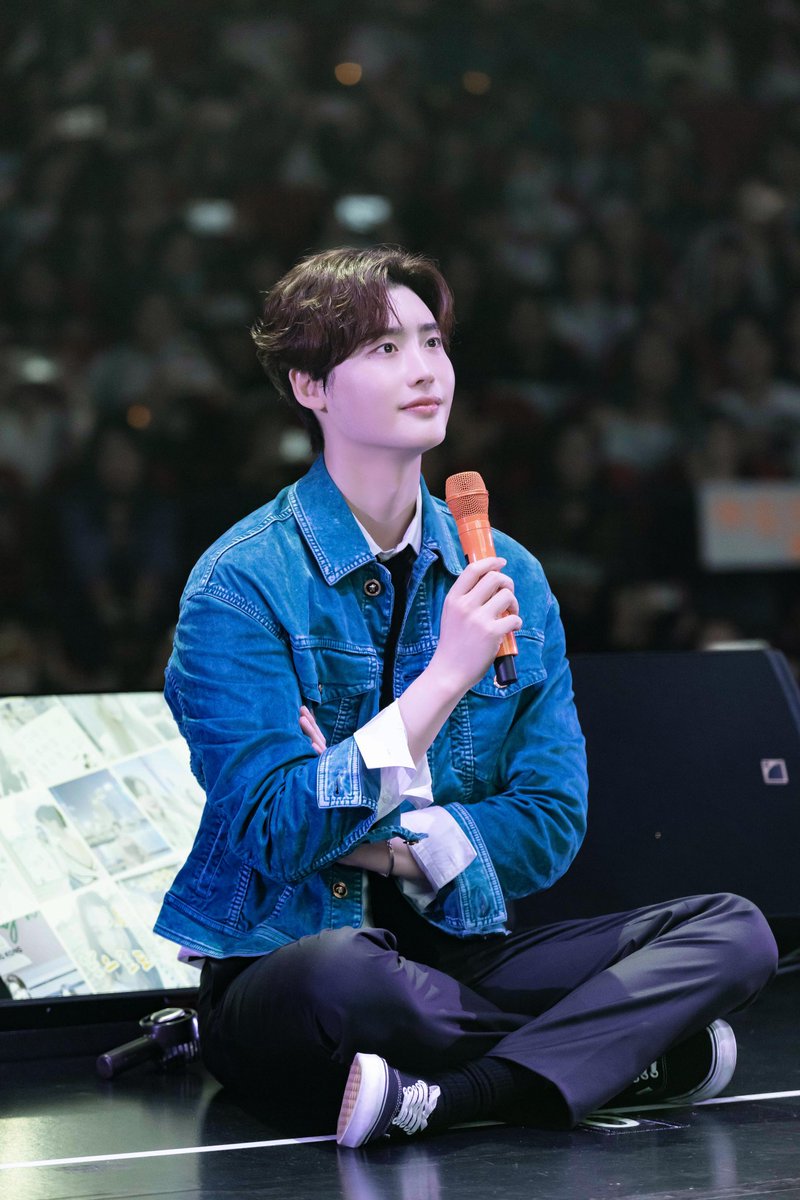 lhj6239's tweet photo. 사진들 하나하나 앓다가앓다가 죽을만큼 좋구나!❤️#이종석 #팬미팅 #dearmywith https://t.co/p8FYxfQa8Q