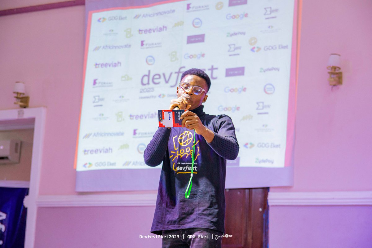 _ChrisEminence's tweet photo. I hosted one of the biggest tech events in Akwa Ibom State: #DevfestEket23

Thank @gdg_eket1 for the platform.
See y'all at #DevFestEket2024 https://t.co/myv2tZiXuO
