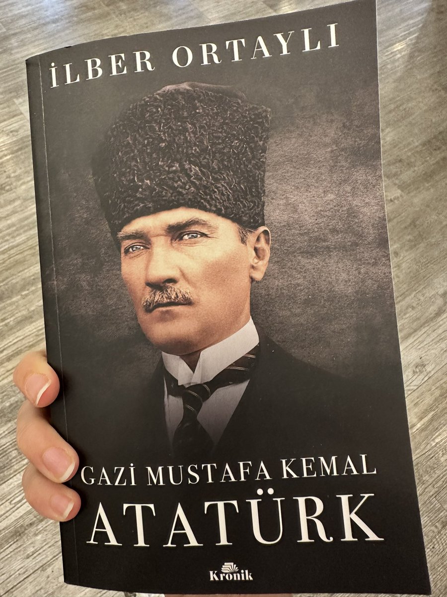 #Atatürk 🖤
#ilberortaylı 👏