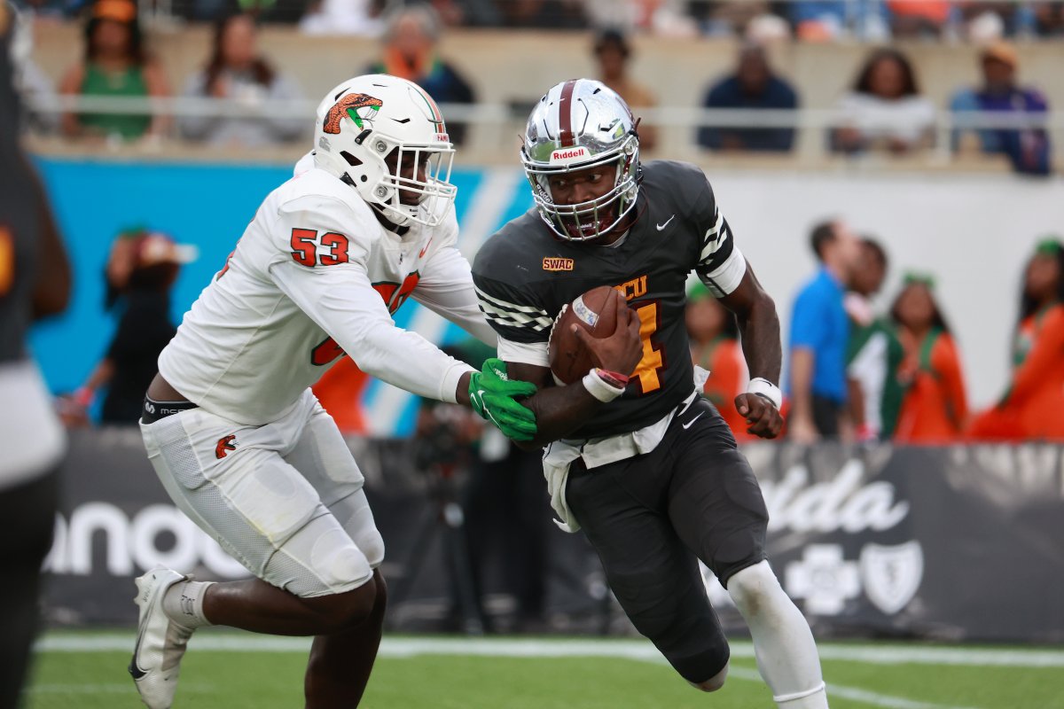 FloridaClassic's tweet image. #TBT: B-CU is 13-12 against FAMU since the Classic made Orlando its permanent home in 1997 -- a narrow lead boosted by nine straight Wildcats victories from 2011-19.