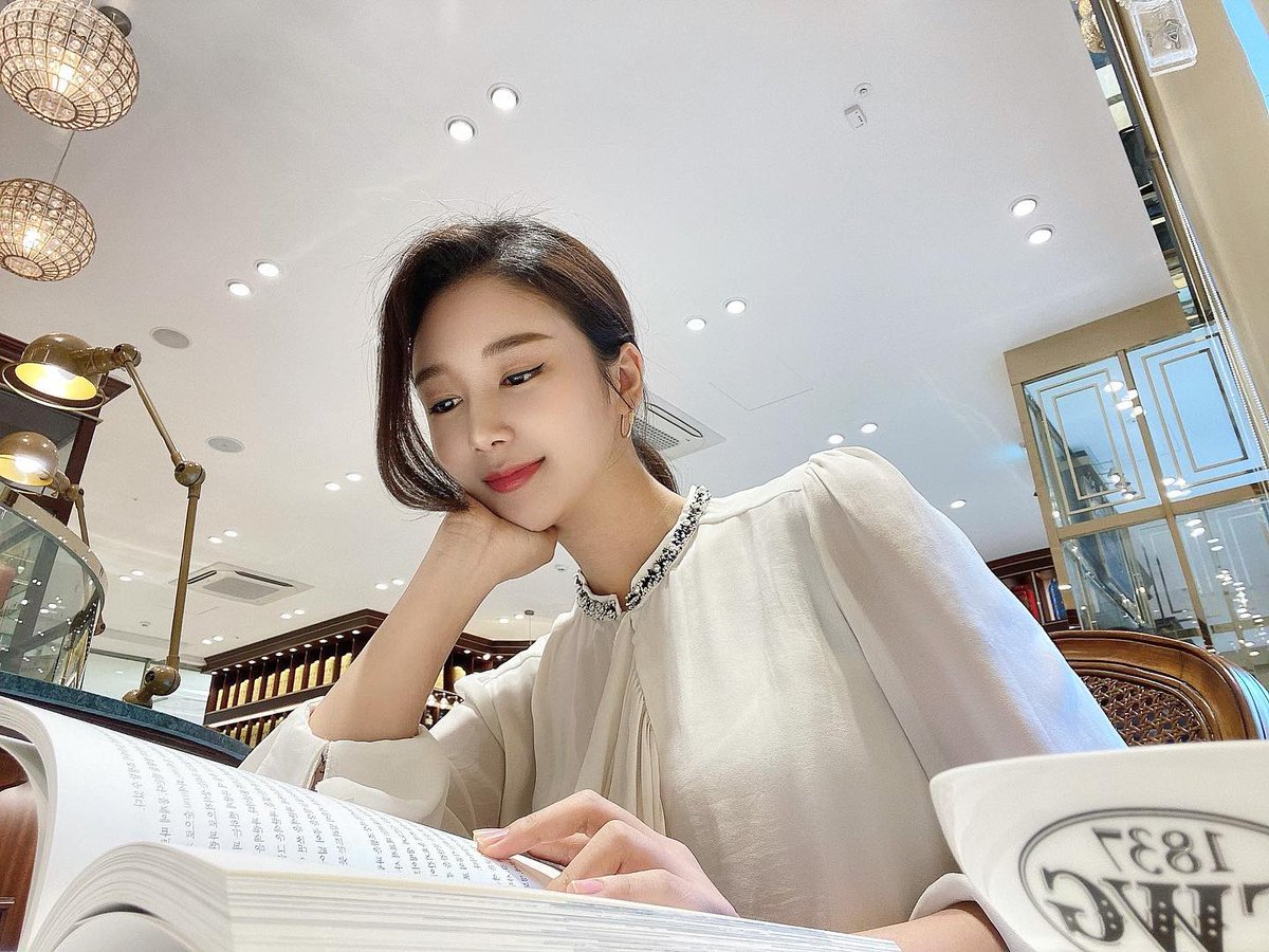 He  must ᠍meet ﾞthe ﾠhighest ‍standards ⬝of ⬝a modern ᱸhusband: ​take him ⳿out and  bring ​him ᠎back.