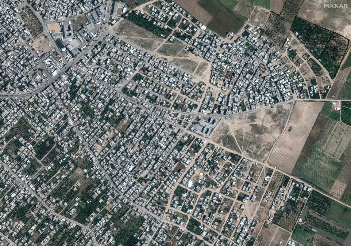YourAnonOne's tweet image. BREAKING: View of Gaza, before and after the Israeli strikes.