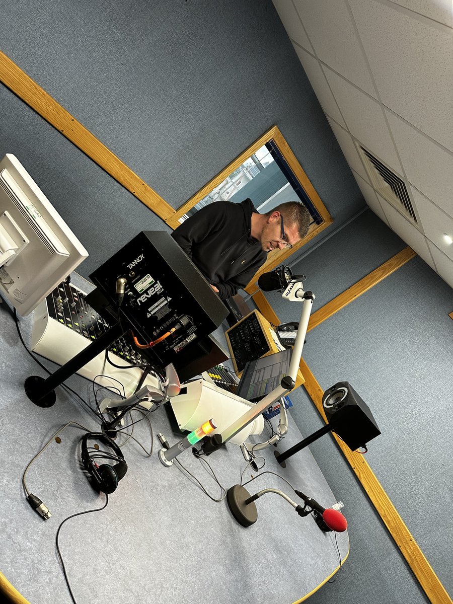 thecreativechain tweet media