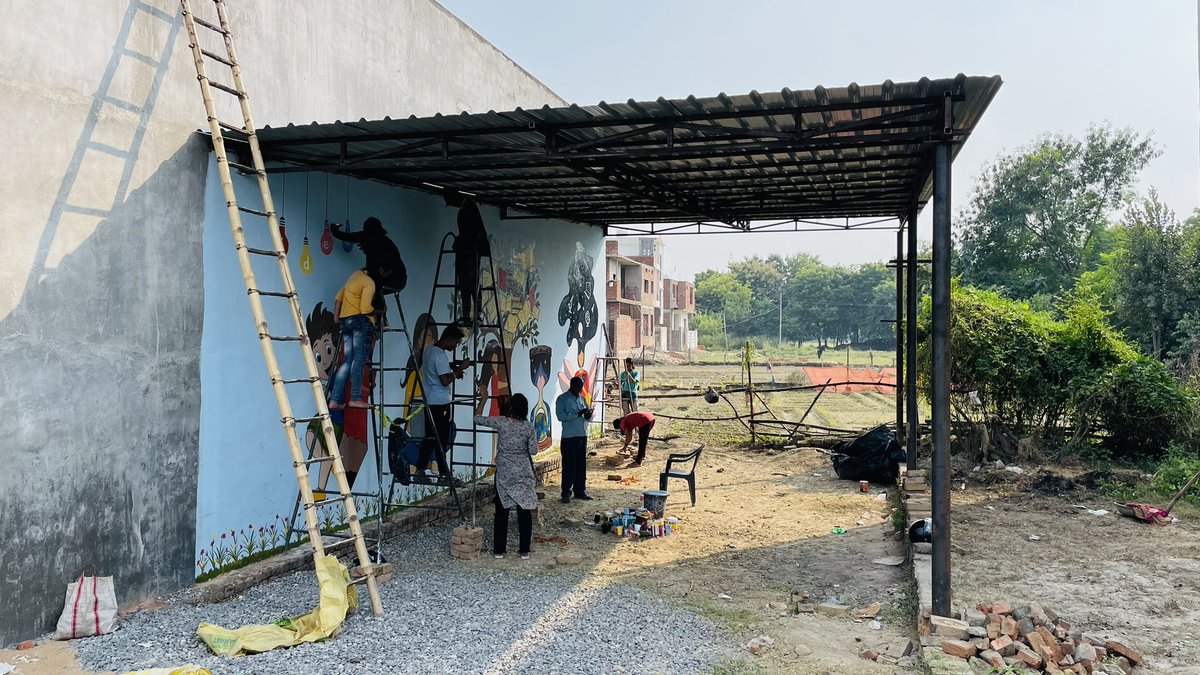 Iamprashantdev's tweet photo. TTF Foundation, crowd-funding के माध्यम से एक skill development canter बना रहा है. वाराणसी में सेंटर बनना शुरू हो गया, लेकिन अभी भी हमारे पास फण्ड की कमी है तो आप सभी की सहायता की ज़रूरत है। कृपया आप अपनी  स्वेच्छा से सेंटर को बनाने में मदद करें।🙏🏻

#crowdfunding @SonuSood https://t.co/pGa3WSxA8K