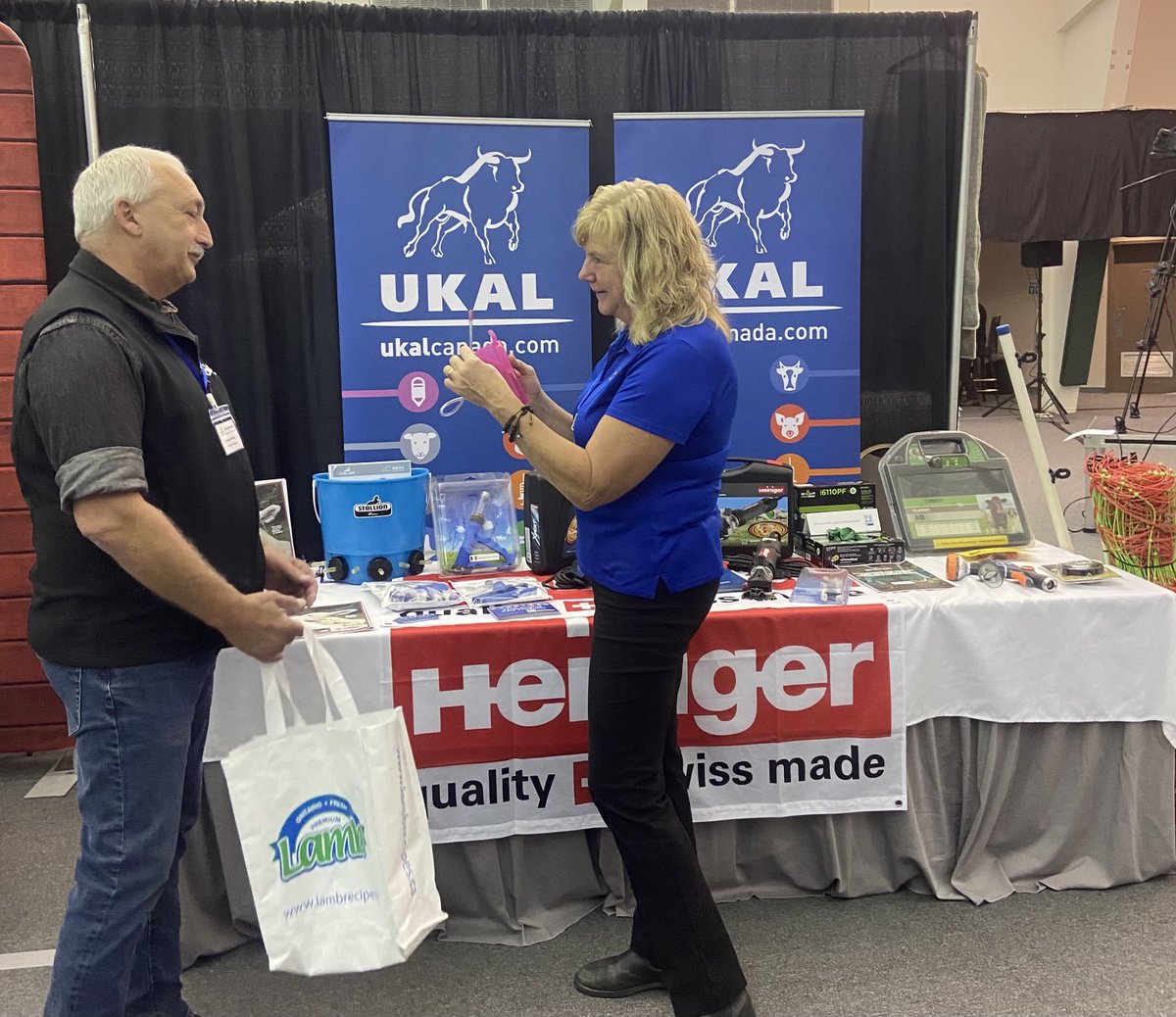 Happy to be back in person ⁦<a href="/OntarioSheep/">Ontario Sheep</a>⁩  AGM. Lots to talk about!! #trustituber #Heiniger and more