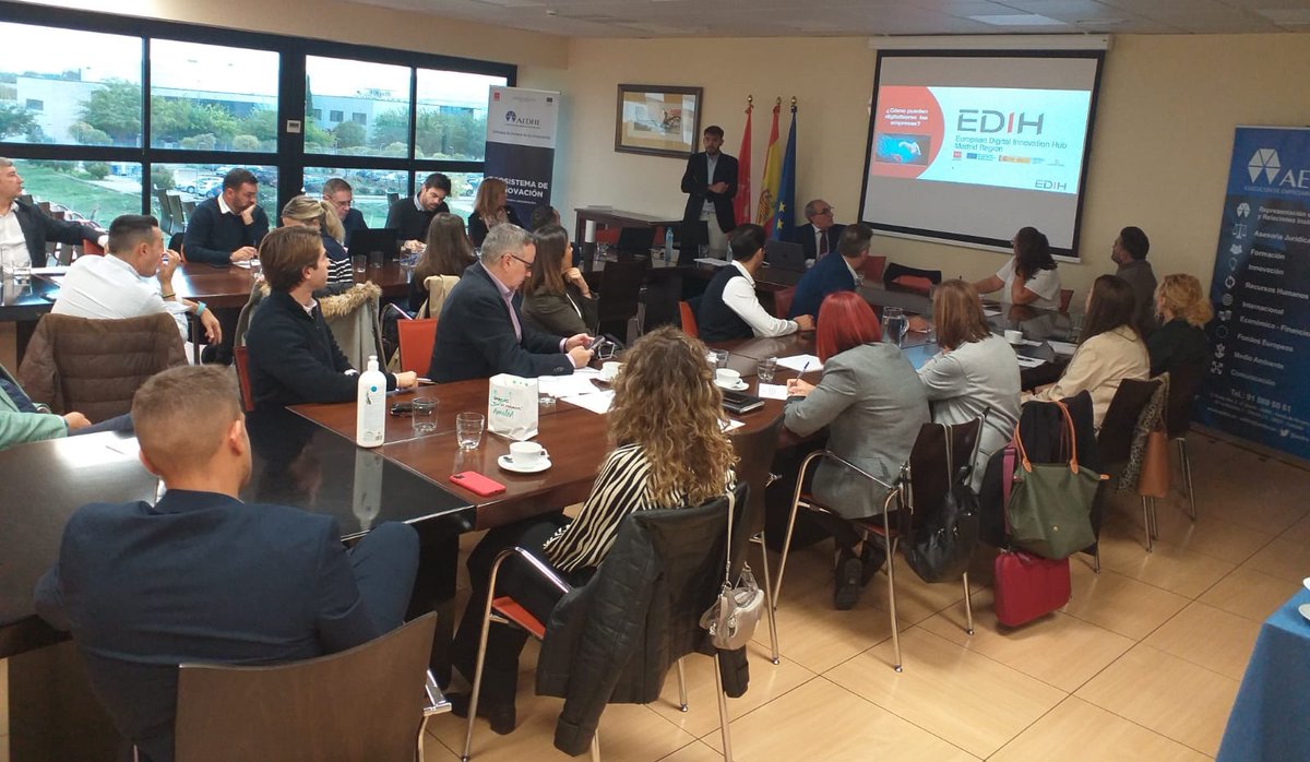 aedhe's tweet photo. Esta semana hemos informado a las empresas que han participado en las jornadas de #AEDHE sobre el servicio #EDIH -European Digital Innovation Hubs- para ayudar a las PYMEs y entidades del servicio público y administración, en su proceso de transformación digital https://t.co/JQj0zhH2rV