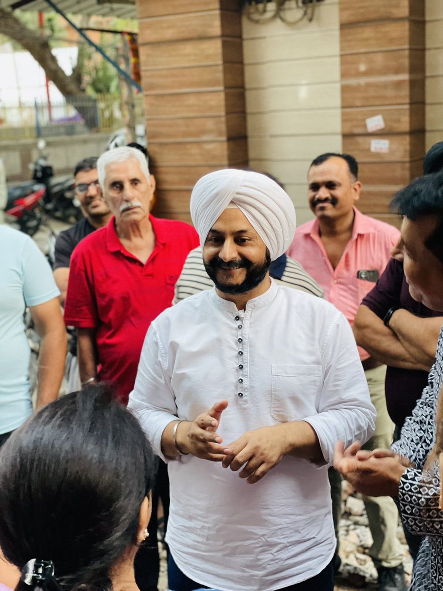 JarnailSinghAAP's tweet photo. खुशखबरी खुशखबरी खुशखबरी ‼️‼️
तिलक नगर विधानसभा क्षेत्र की हर गली में सभी बुनियादी सुविधाएं देने के लक्ष्य को आगे बढाते हुए आज 30,31 ब्लॉक अशोक नगर में भी इलाकावासियों के निर्देशानुसार गली 🛣️ के निर्माण कार्य का शुभारंभ करवाया गया..
#development #development247 #developments #infrastructure #AamAadmiParty #ArvindKejriwal #Kejriwalmodel #KejriwalGovernment
@ArvindKejriwal @AamAadmiParty