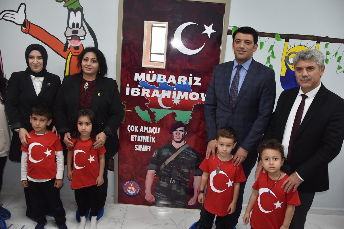 igdirmem76's tweet photo. Milli Eğitim Müdürümüz Sn. Servet CANLI, Azerbaycan Milletvekili Sn. Ulviye HAMZAYEV ve beraberindeki heyeti yeni açılan Şuşa Anaokulu'nda yapılan Cumhuriyetimizin 100. Yılı Etkinlikleri ile karşıladı.
@tcmeb @Yusuf__Tekin @valiercanturan @canl_servet https://t.co/o6xs2LIweT