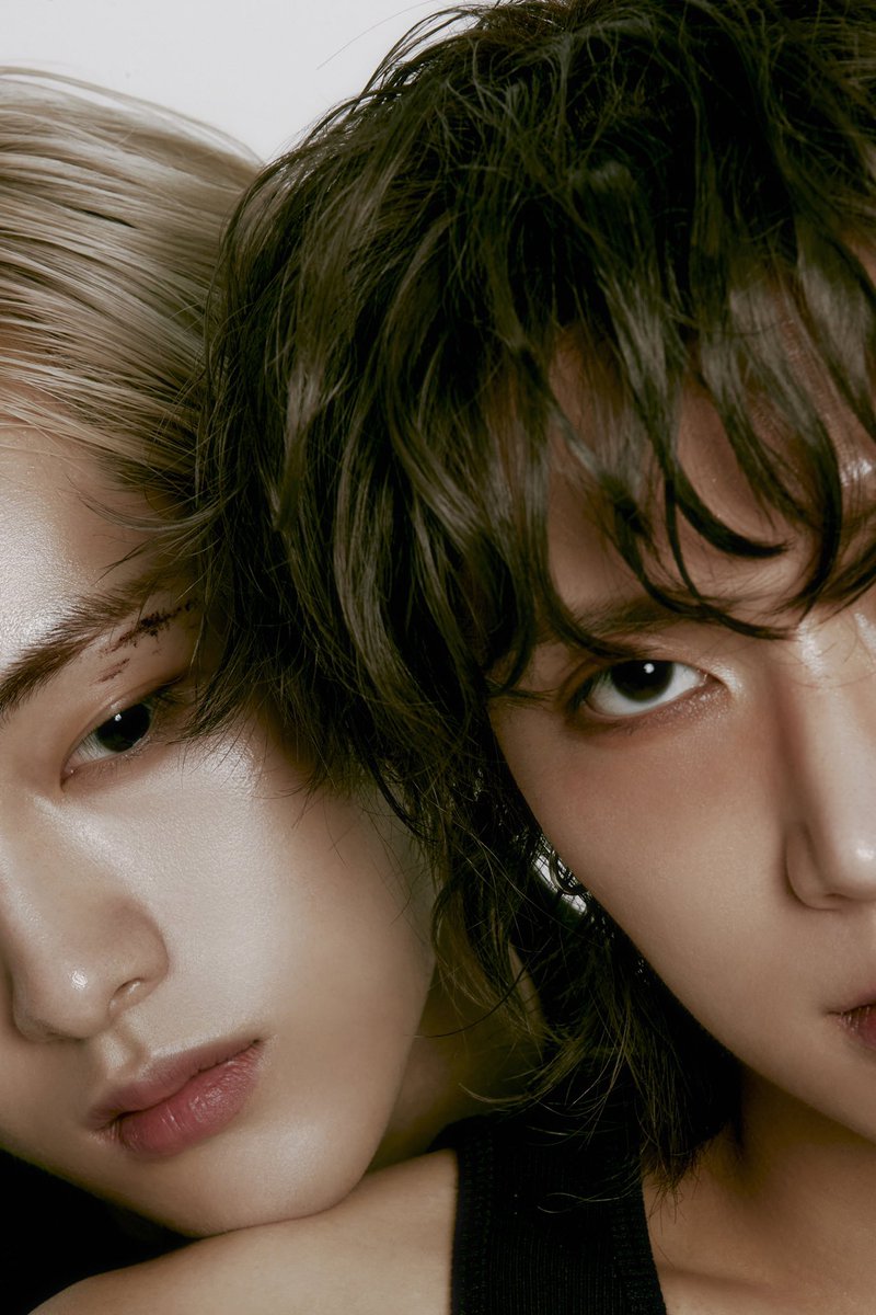 สตอรี่มีอยู่สองแบบคือมาช่วยคนรักที่โดนต่อยกับต่อยกันเอง