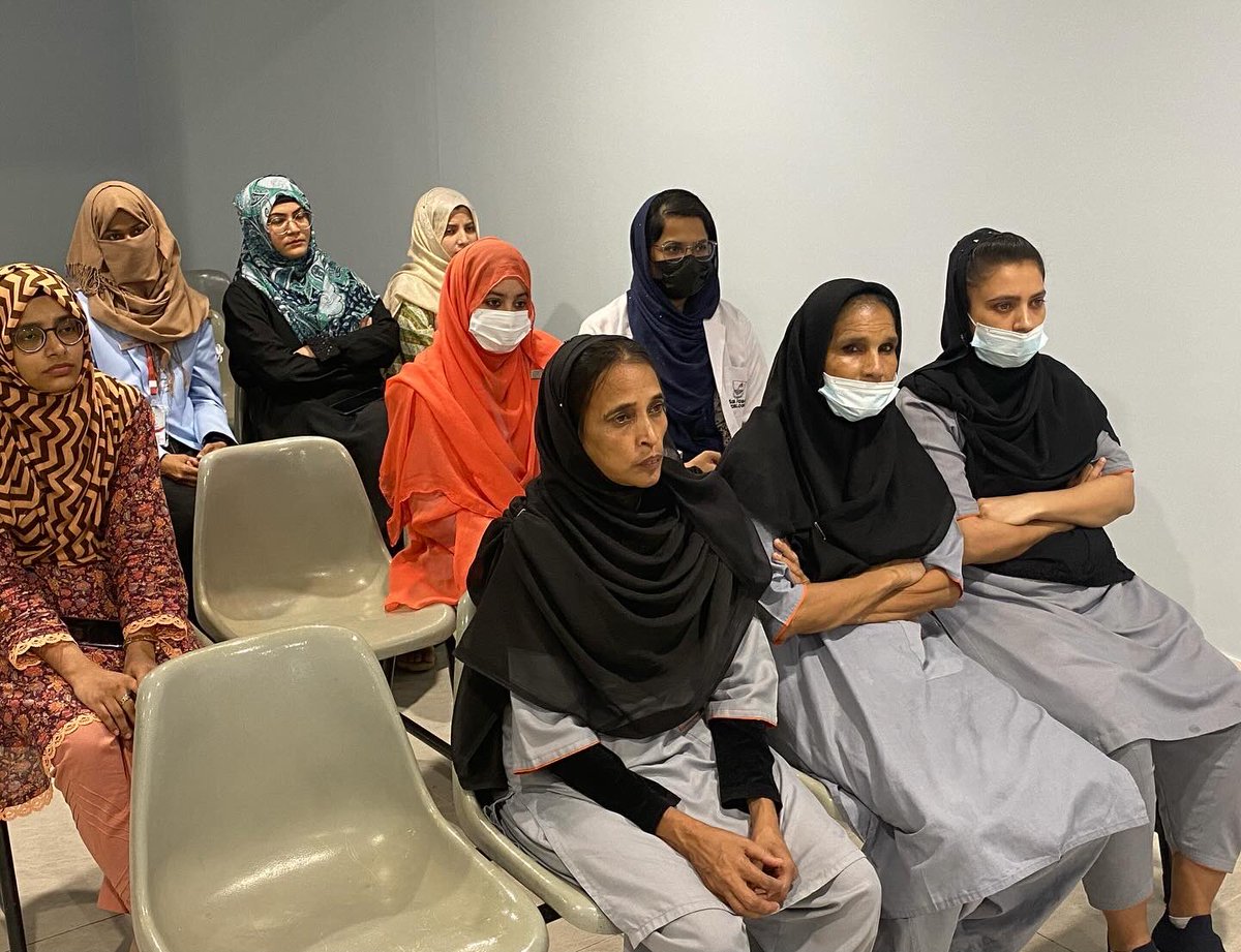 NgoMuhammadi's tweet photo. An awareness session was conducted at Usman Memorial Hospital, especially for housekeeping staff. The aim was to create an awareness of testing among cousin marriages. We encourage them to get themselves tested for Beta Thalassemia Minor to win against Beta Thalassemia Major. https://t.co/6rB3gbdCGM