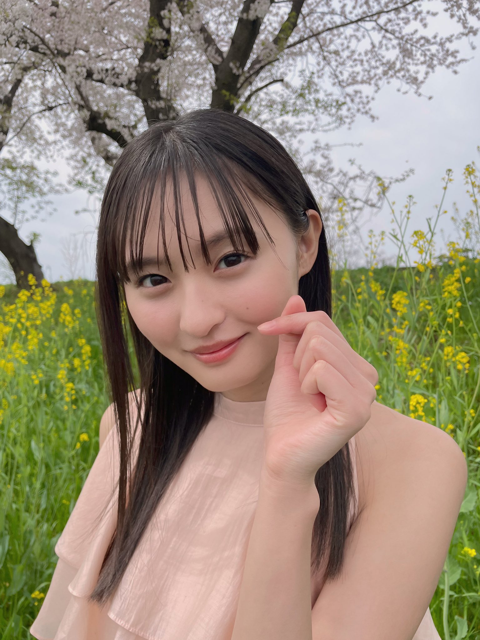 乃木坂46 遠藤さくら1st写真集『可憐』【公式】発売中！ on X 