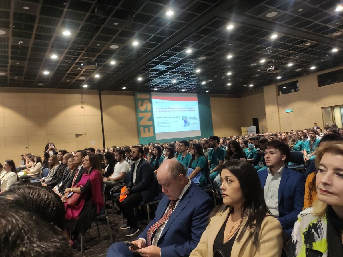 goodrenal's tweet photo. #ENSI #FUCS Today starts in Bogota, Colombia. Healty Sciences students from all around Colombia attend the meeting to promote research. Tomorrow @goodrenal will present a conference on how to improve #healthRelatedQoL among people undertaking #HD @CienciaUCHCEU @jorgeenriquemc https://t.co/IJ7EjulBmy
