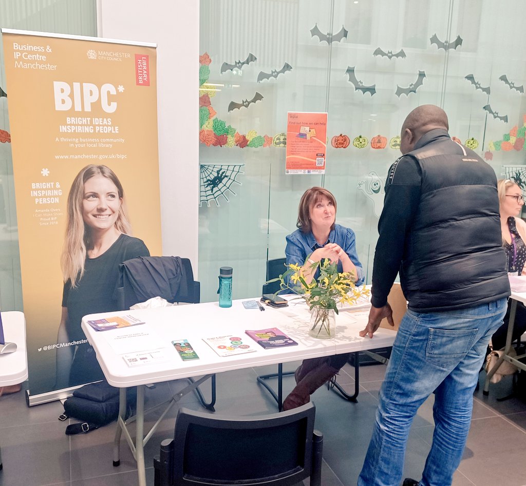 BIPCGM's tweet image. This afternoon we&apos;re at #GortonLibrary Hub telling everyone about our fabulous range of free resources &amp;amp; support to help people with their #business journey and ideas! Enjoyed hearing about various plans so far from a mindfulness coach, handyman and reseraunt owner!