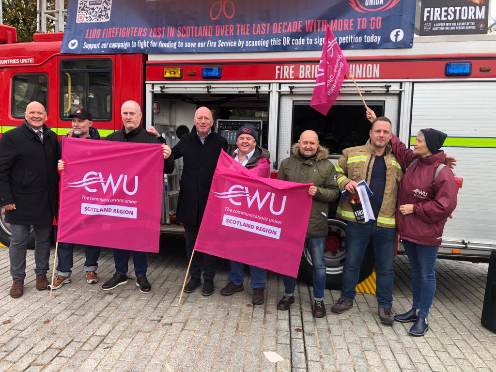 Privilege for <a href="/CWUnews/">CWU</a> Scotland 🏴󠁧󠁢󠁳󠁣󠁴󠁿 Region to support <a href="/FBUScotland/">FBU Scotland</a> today outside Scottish Parliament. <a href="/HumzaYousaf/">Humza Yousaf</a> needs to step up and properly fund OUR Fire Service in Scotland