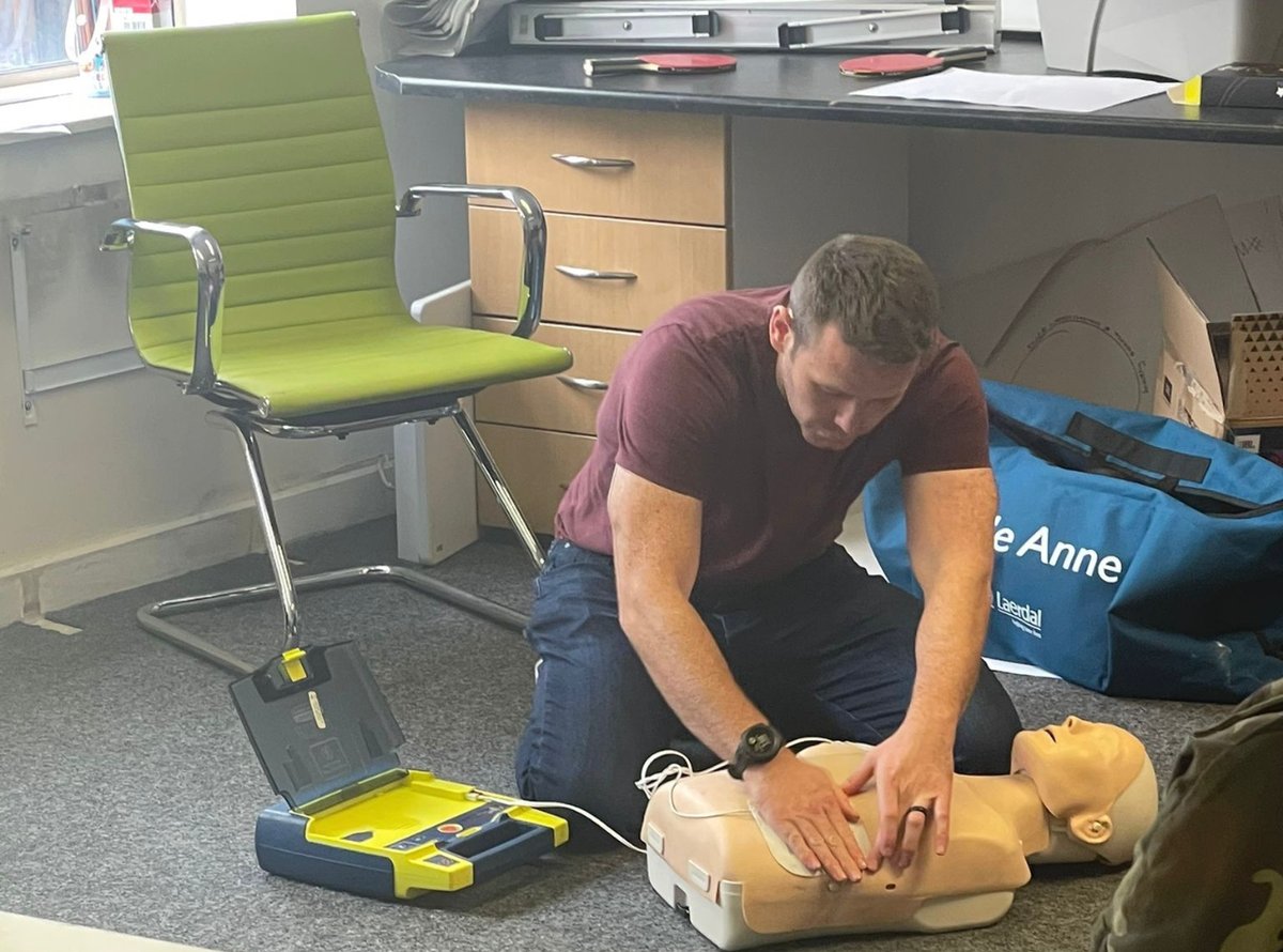 Young people from the one to one in <a href="/NHSCTrust/">Northern Trust</a> joined forces with Ballymena core group to learn life saving First Aid skills from <a href="/RedCross/">American Red Cross</a> 
#YouthStartPartnership #UKSPF 
@luhc