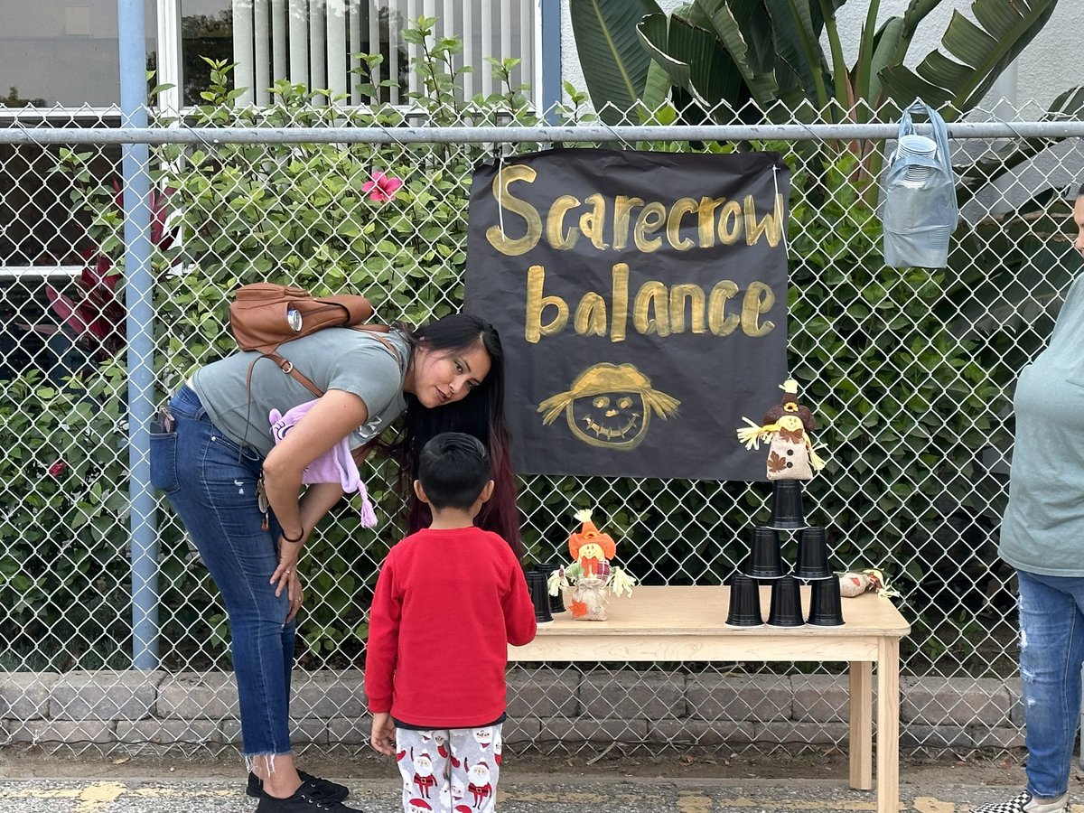 hesdgranado's tweet photo. We had some very happy TK students enjoying the @WilliamsHESD TK Fall  Festival. Thanks to our TK team for organizing it all and our parents for volunteering at the play centers. The littles had a blast! #hesdpride @TKrules1 @cristina_hsd @MelissaMStaley  #TKrocks https://t.co/BTYdZpcWX7