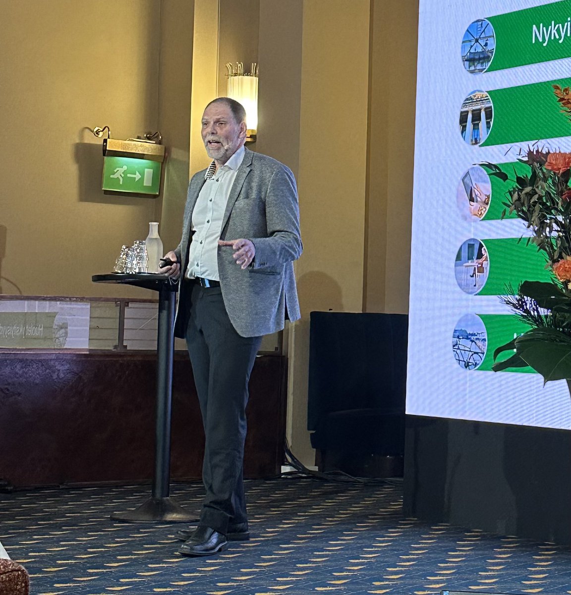 ”Verohallinto 3.0 - visiona täysin digitalisoitu verotus” @markkuheikura #Change23 tapahtumassa Pörssitalolla <a href="/GoforeGroup/">Gofore</a> @CCEAChange #inhimillinenmuutos