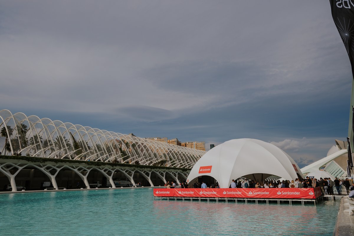 <a href="/ameshkurti/">AnaMaria Meshkurti</a> <a href="/UnorthodoxVent1/">Unorthodox Ventures</a> <a href="/nmastroyiann/">Nikolas Mastroyiannopoulos</a> <a href="/Telefonica/">Telefónica</a> <a href="/bancosantander/">Santander</a> <a href="/SantanderX/">Santander X</a> <a href="/SanStartups_es/">Santander Startups</a> <a href="/LluisLlorensG/">Lluis Llorens Gonzalez</a> <a href="/PlugandPlayTC/">Plug and Play Tech Center</a> <a href="/jordiiserte/">jordiiserte</a> <a href="/Adevinta/">Adevinta</a> @j_sagastigordia <a href="/isaacdlp/">Isaac de la Peña</a> <a href="/conexo_vc/">Conexo Ventures</a> <a href="/PlugandPlayES/">Plug and Play Spain</a> <a href="/felipearriola/">Felipe Arriola</a> <a href="/BioEsol/">BioEsol - "You are Powerful"</a> <a href="/delgadojosue/">Josué Omar Delgado G</a> <a href="/incMTY/">incMTY</a> <a href="/Ismaelvalero_/">Ismael Valero</a> <a href="/lanzaderaes/">Lanzadera</a> <a href="/CinfaSalud/">Cinfa Salud</a> <a href="/auzkiza/">Ángel Uzquiza</a> <a href="/santalucia_imp/">Santalucía Impulsa</a> <a href="/stripe/">Stripe</a> We are back at the Innovation Stage by <a href="/bancosantander/">Santander</a> with the round table ➡ 'Shaping the Future of Digital Realities'  

👥 <a href="/caicrucial/">Cai | caicrucial.eth</a> (<a href="/UnionAvatars/">Union Avatars</a>), <a href="/VeronicaTrapa/">Veronica Trapa</a> (<a href="/Swanlaab/">Swanlaab Venture Factory</a>), <a href="/sdearquer/">Santi de Arquer</a> (<a href="/inveready/">Inveready</a>) and <a href="/CoroSalda/">Coro Saldaña</a> (@Group_Sight) as a moderator

#VDS2023 🔥