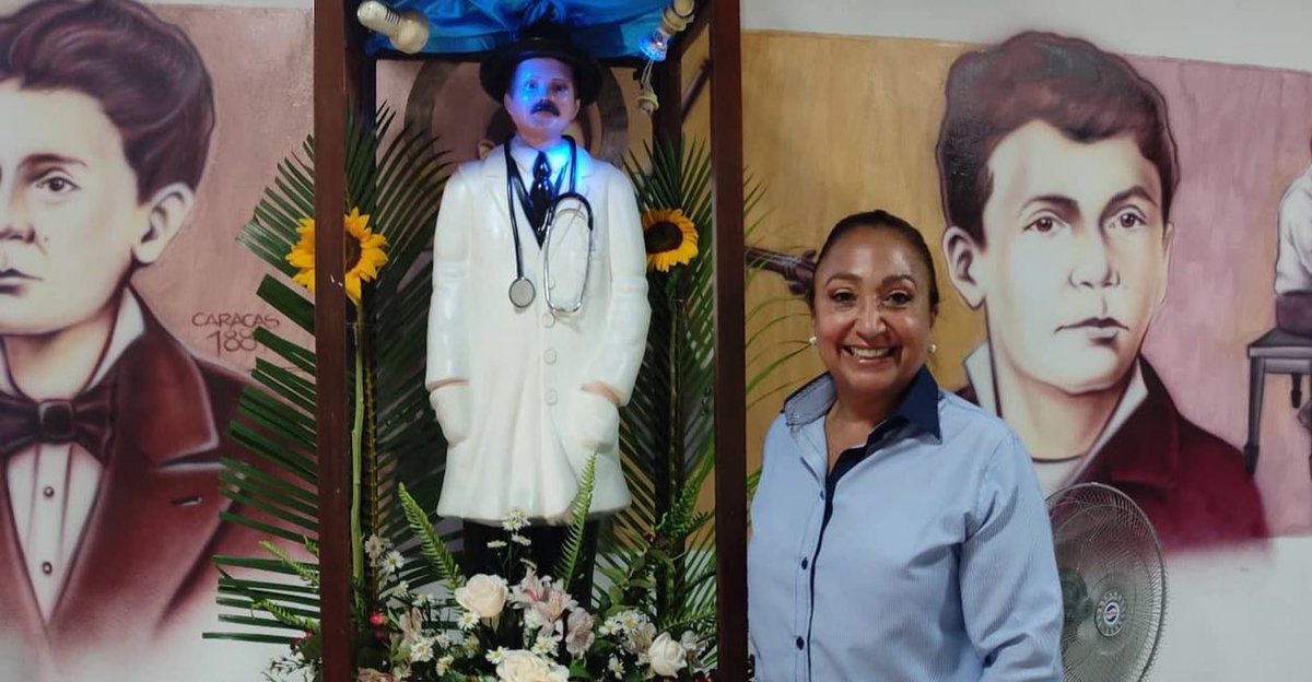 ADOrg_Laraof's tweet photo. #26Oct | Conmemoramos los 159 años del natalicio de nuestro Beato José Gregorio Hernández, que en vida se dedicó a servir a los más necesitados. Tomemos su ejemplo como acción diaria. José Gregorio, te pedimos con fe que intercedas por los enfermos en Venezuela. Amén. https://t.co/bRzd77A5gL