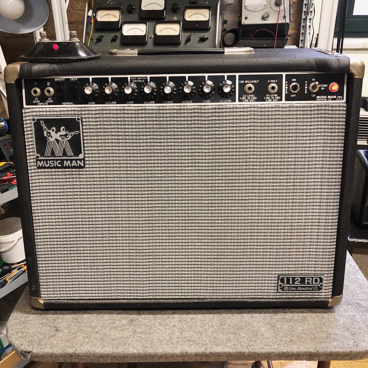 Brunettiamps's tweet photo. Music Man refurbished 😍 https://t.co/47D7ijgDwo