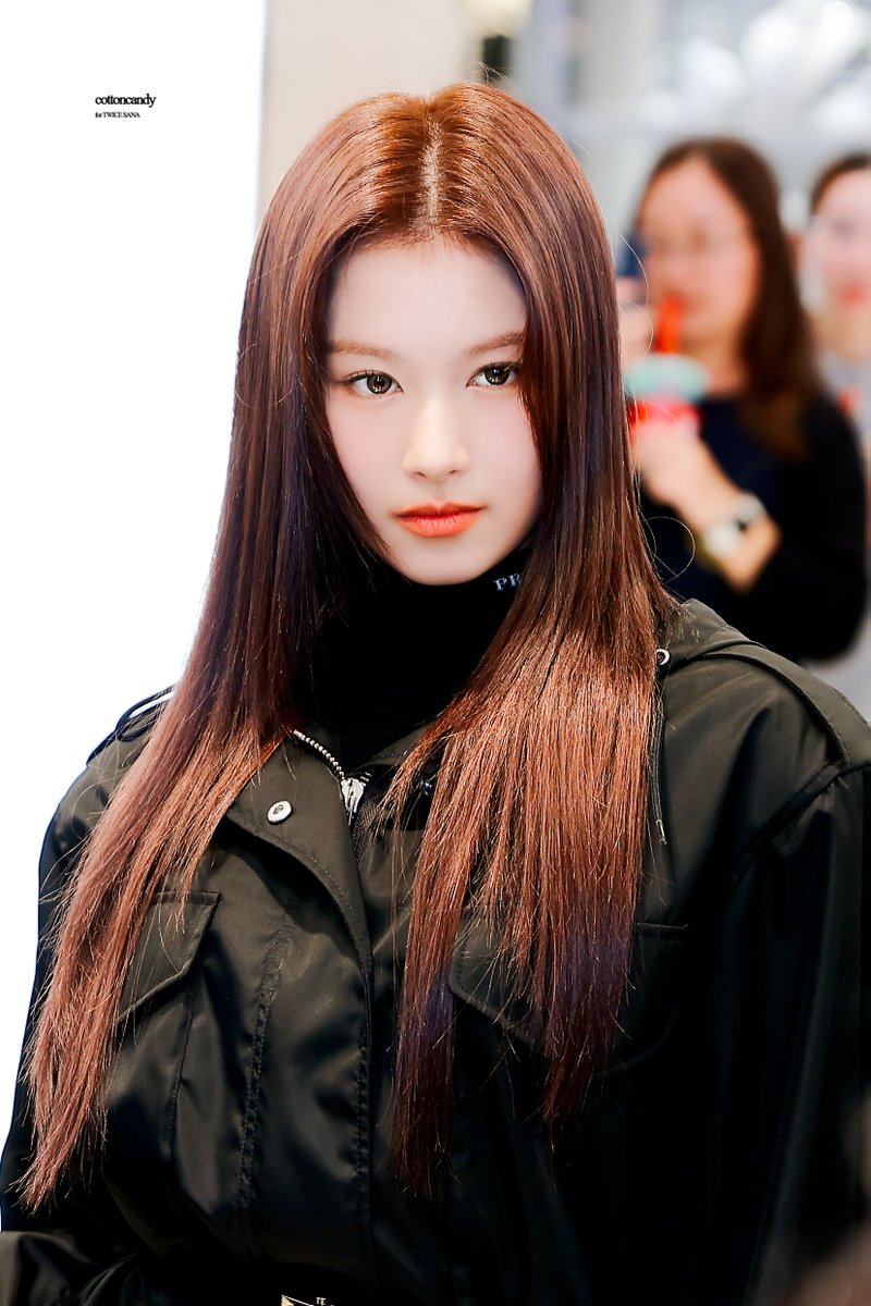 sanacottoncandy's tweet photo. 231026

PRADA SANA 🖤💜 

#트와이스 #TWICE #사나 #SANA #とにかく可愛い湊崎

@JYPETWICE https://t.co/khJnqgb9Mf