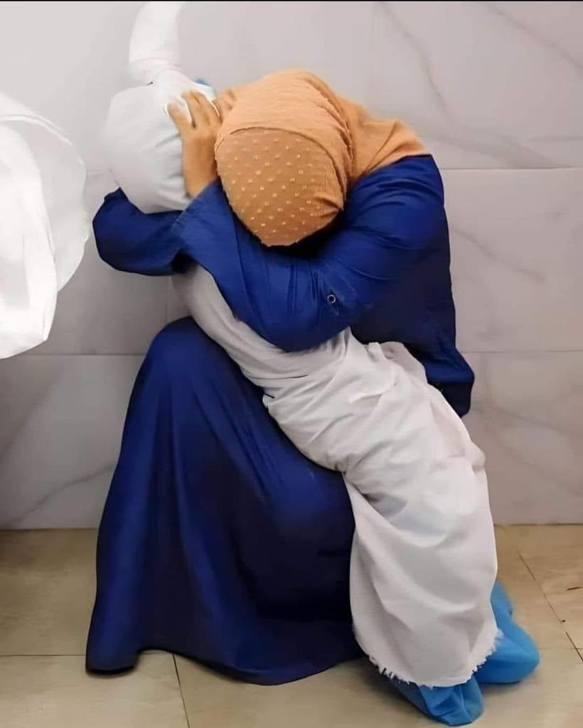 هدف العدوان تجاوز مسألة القضاء على المقاومة، وتحول إلى معركة ضد الشعب الفلسطيني و الأمة العربية،  لذلك حان الوقت لكي نتجاوز الحديث عن مسؤولية العرب والمجتمع الدولي في الجريمة إلى الحديث عن تواطؤ  غربي و شراكة عربية مع إسرائيل لإبادة الشعب الفلسطيني و تصفية القضية.
الكرة في مرمى