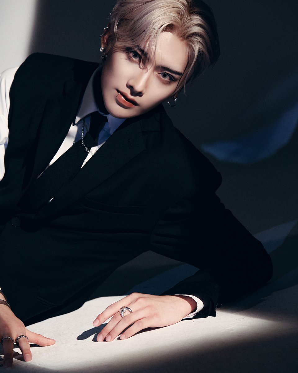 ZB1_official's tweet image. ZEROBASEONE The 2nd Mini Album [𝗠𝗘𝗟𝗧𝗜𝗡𝗚 𝗣𝗢𝗜𝗡𝗧]

Concept Photo Loyalty ver.
#RICKY #리키

2023.11.06 18:00 (KST)

#ZEROBASEONE #ZB1
#제로베이스원
#MELTINGPOINT #CRUSH #가시
#ZEROBASEONE_CRUSH