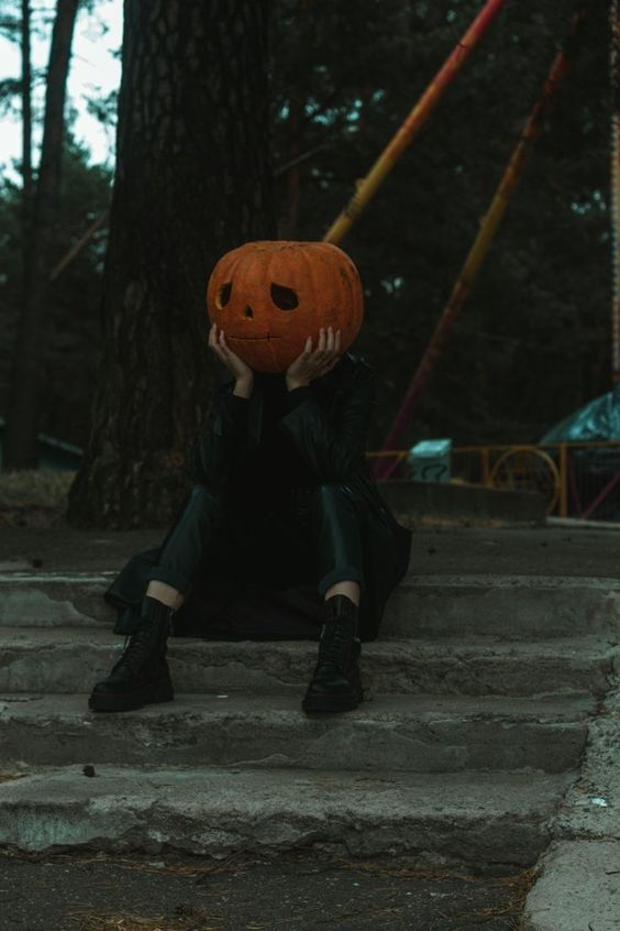 youngnorthwind's tweet photo. «Итак, вы – потерявшиеся дети без какой-либо цели в жизни?» https://t.co/IV5KFMQR8E