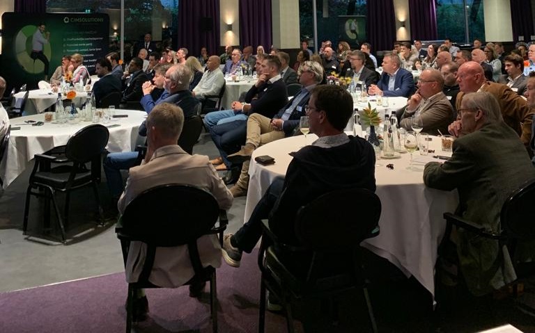Gisteravond hield CIMSOLUTIONS haar traditionele najaars Leveranciers Event in hotel Van der Valk in Vianen. Het was wederom een gezellige avond met een interessante presentatie over de Synergie tussen Chatbot van CIMSOLUTIONS en ChatGPT en veel gelegenheid om te netwerken.