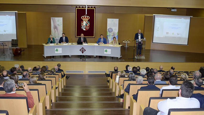 uclm_es's tweet photo. El Instituto de Desarrollo Regional de la UCLM celebra su 30 aniversario consolidándose como centro de referencia en Castilla-La Mancha
https://t.co/hR2vcU10tM https://t.co/KmxJD0S5yY