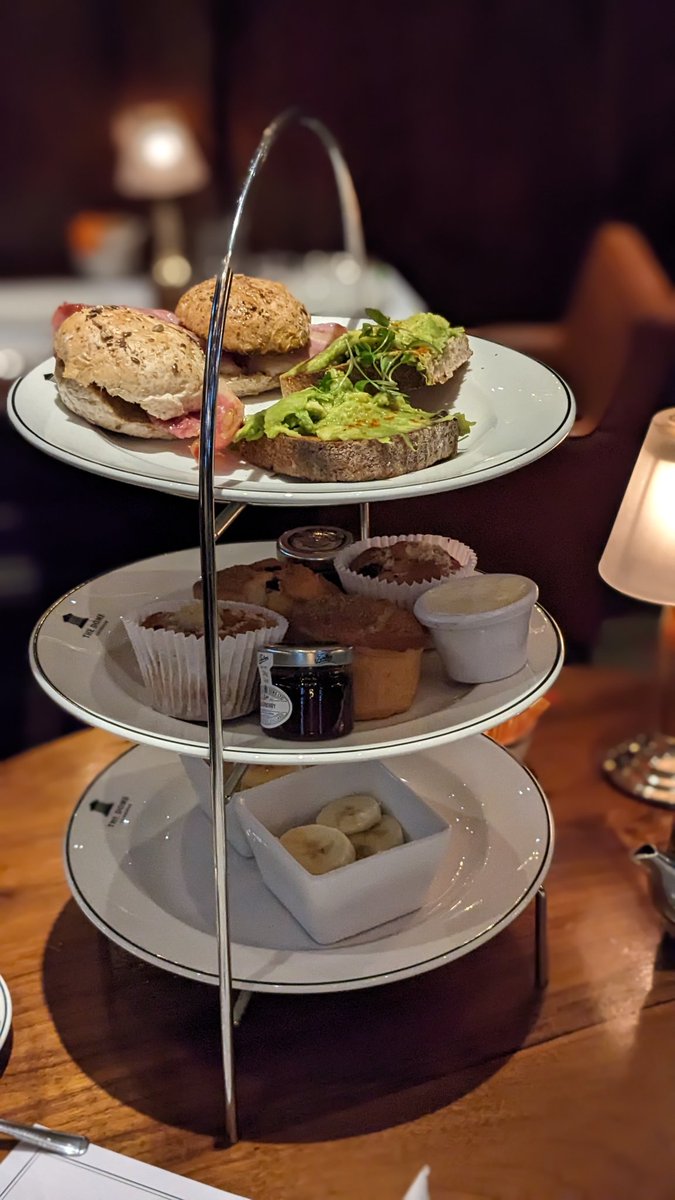 Will Francis tweet media